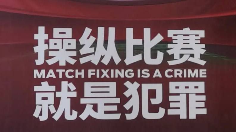 第77届美国导演工会提名名单 李安获颁终身成就奖 2025-01-09 第77届美国导演工会奖(DGA)公布提名名单,詹姆斯·曼高德(《无名小辈》)的获奖前景大增,而未能入围的颁奖季大热电影导演有朱浩伟(《魔法坏女巫》)、丹尼斯·维伦纽瓦(《沙丘2》)、科拉莉·法尔雅 威尼斯影节终身成就奖颁奖 导演弗莱德金获殊荣 2013-08-30 映以及威尼斯电影节终身成就奖颁奖典礼活动。